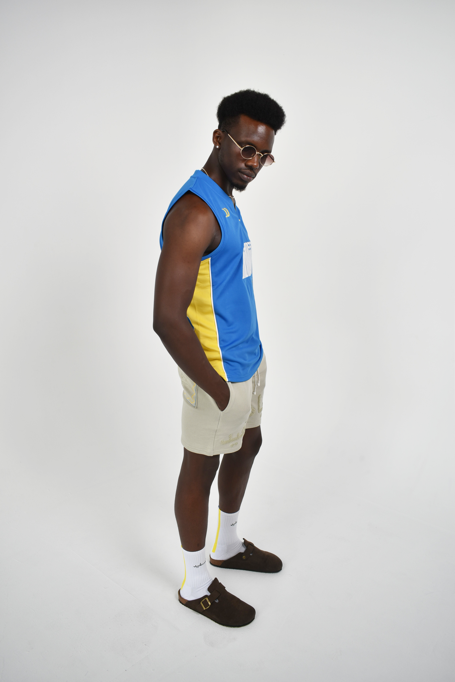 Aabi Singlet